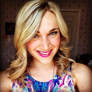 Meet your Posher, Christine